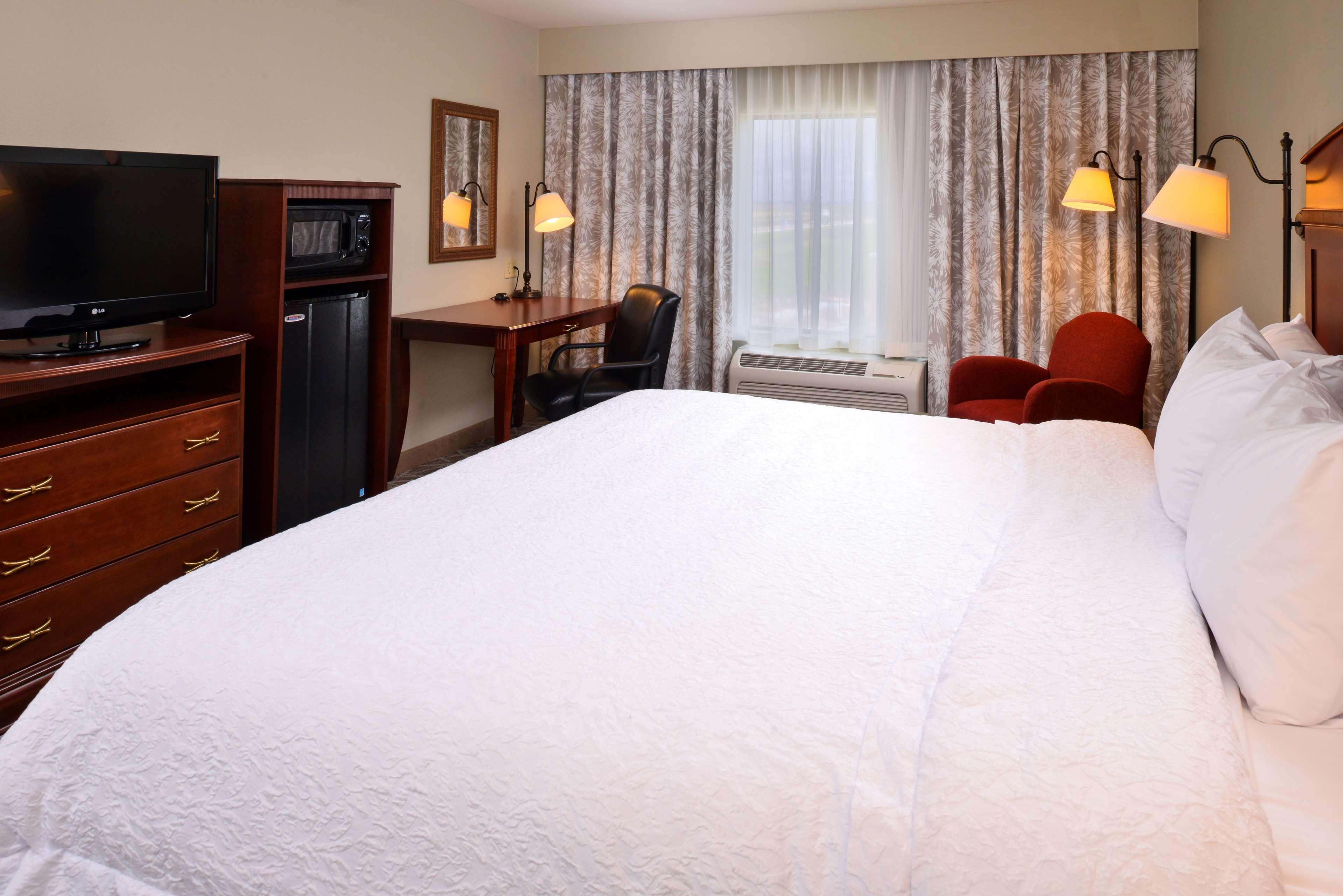 Hampton Inn By Hilton Litchfield Extérieur photo