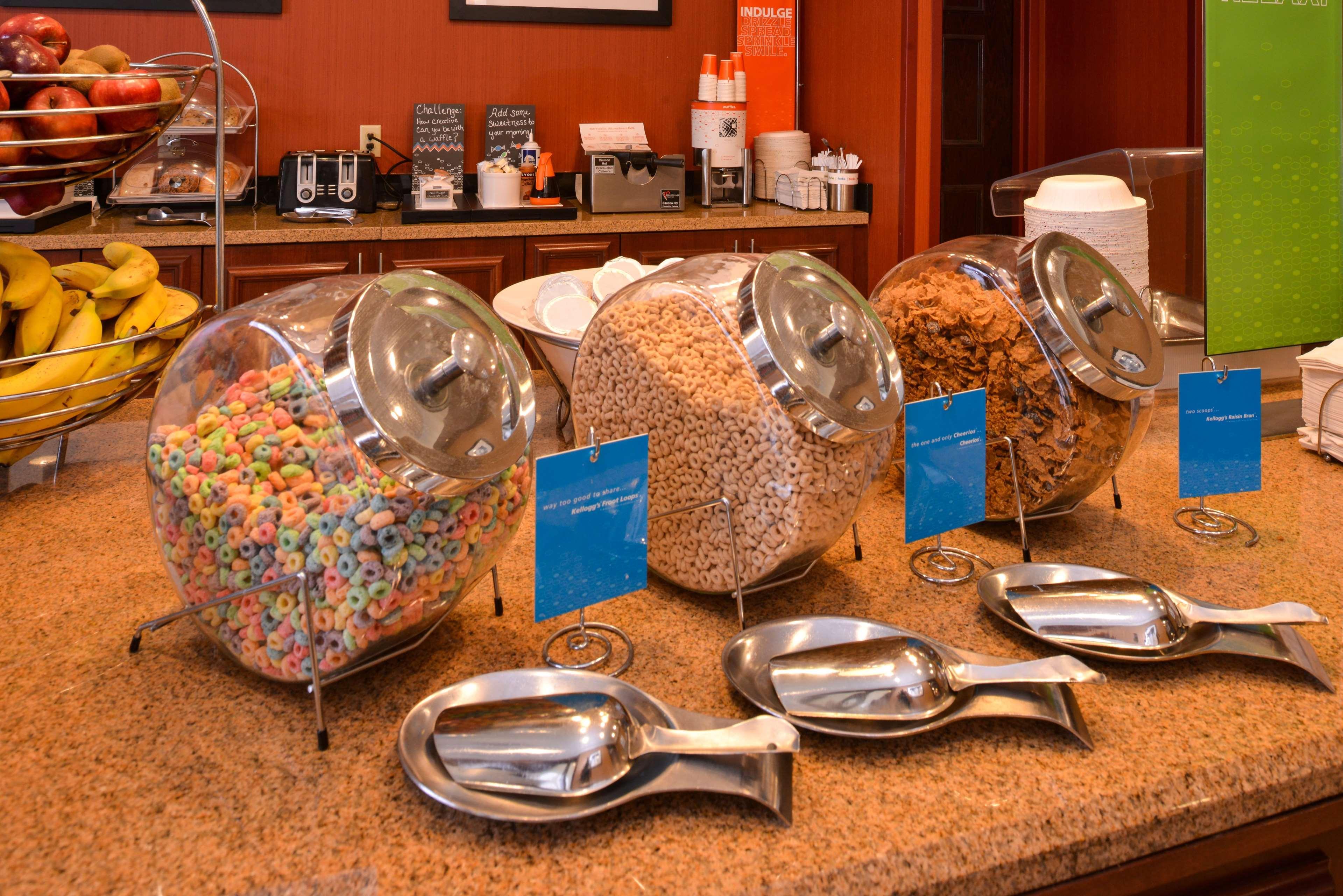Hampton Inn By Hilton Litchfield Extérieur photo