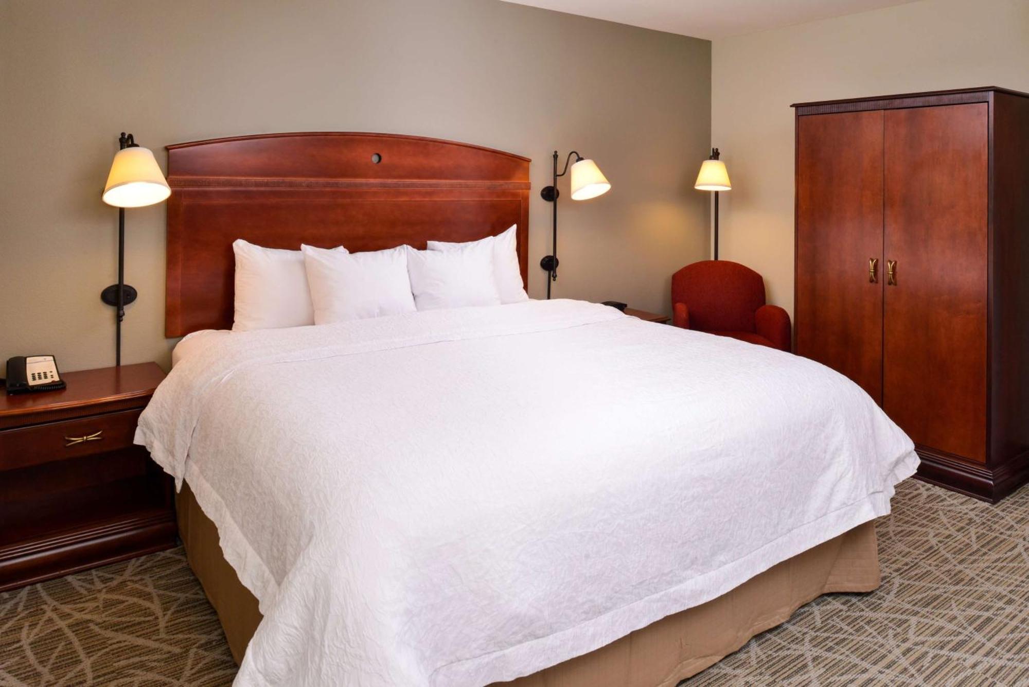 Hampton Inn By Hilton Litchfield Extérieur photo