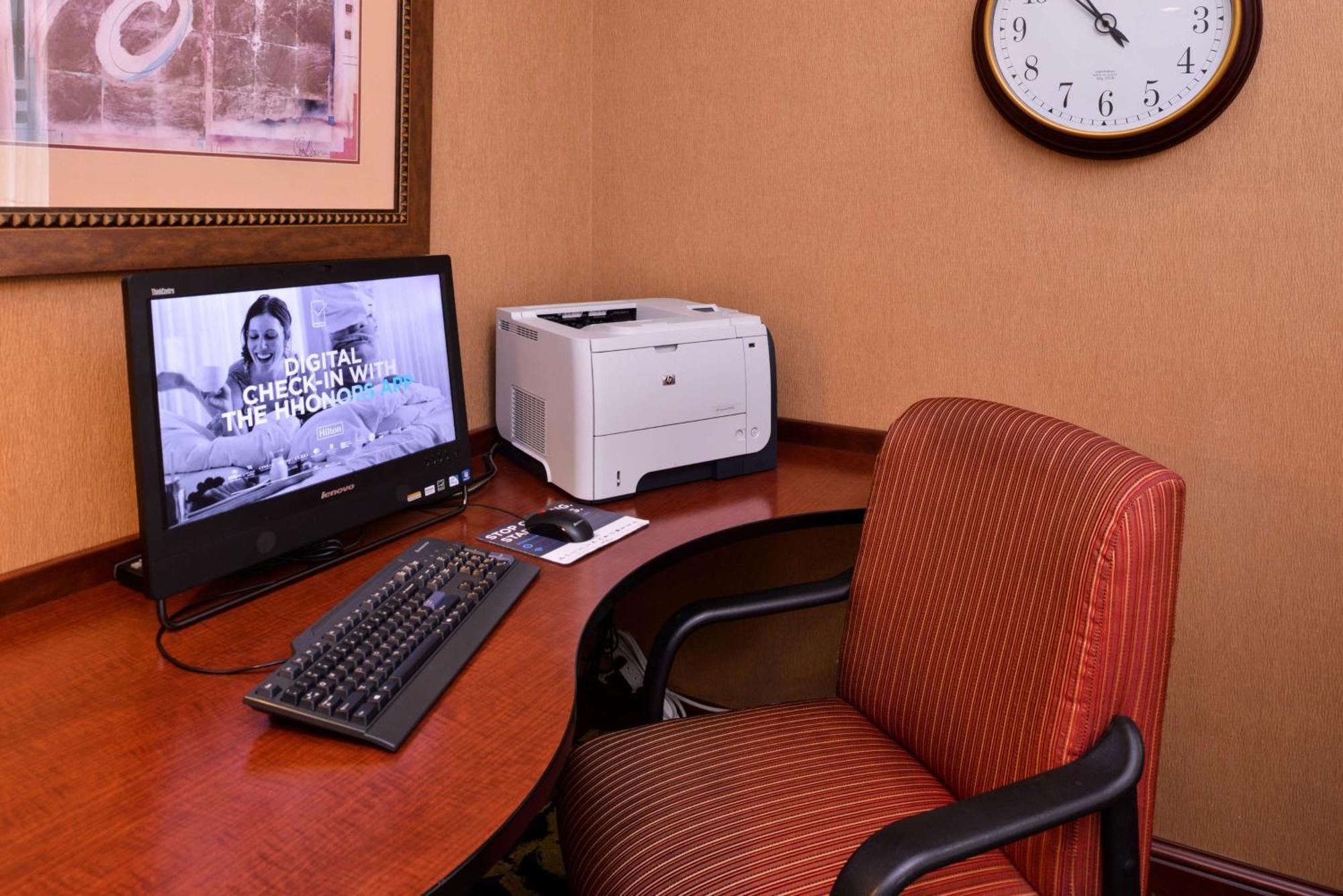 Hampton Inn By Hilton Litchfield Extérieur photo