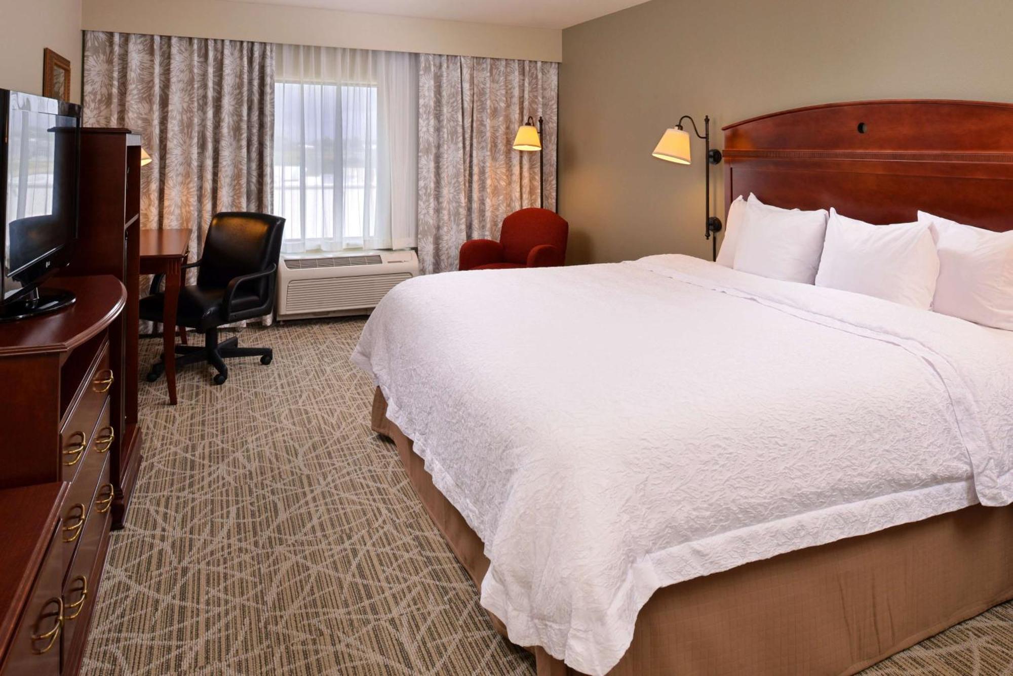 Hampton Inn By Hilton Litchfield Extérieur photo