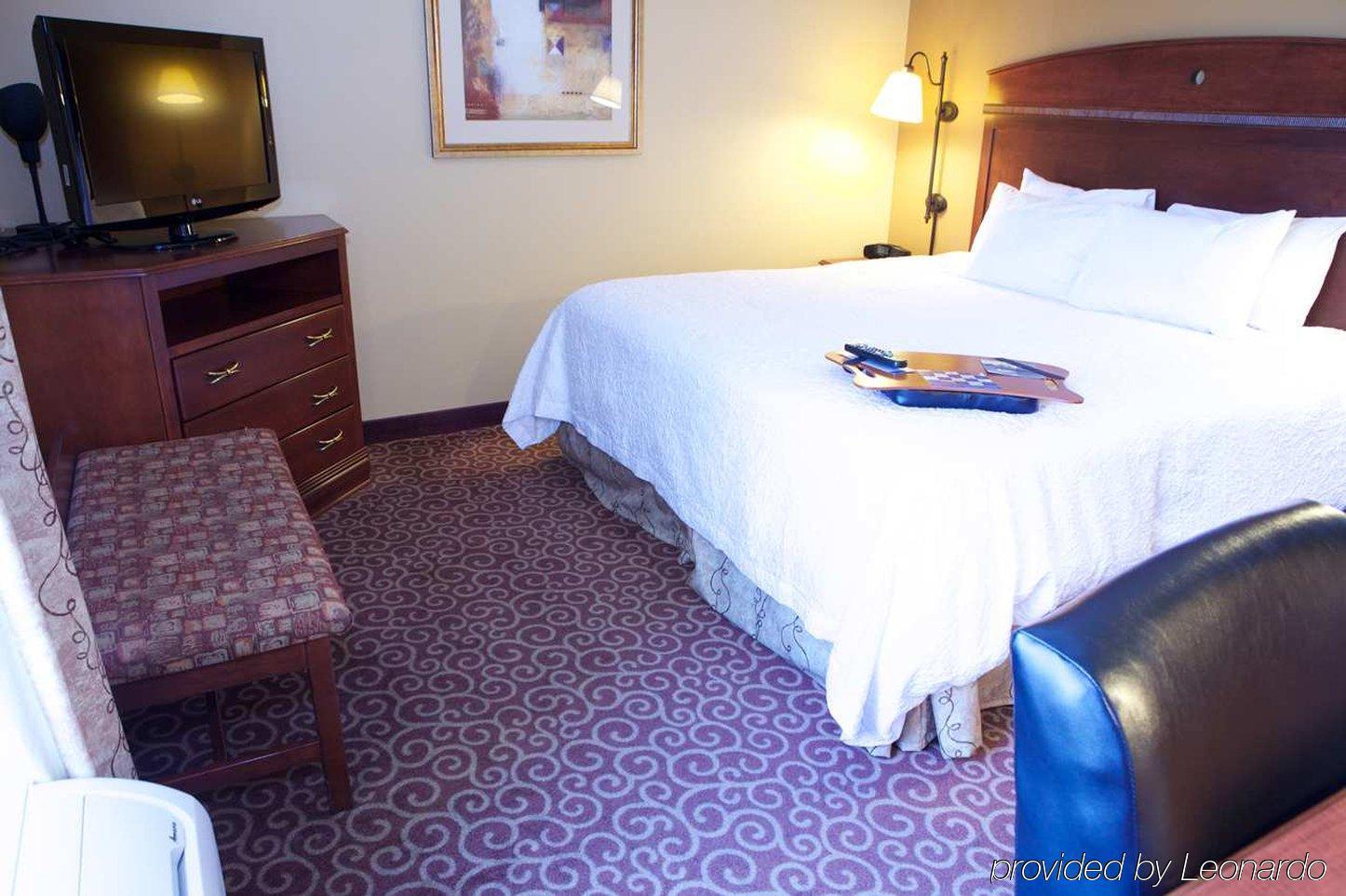 Hampton Inn By Hilton Litchfield Extérieur photo